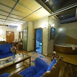 Karlik Evi - Special Category