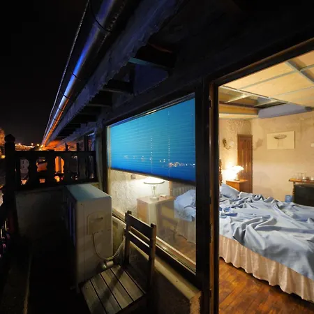 Karlik Evi - Special Category Учисар