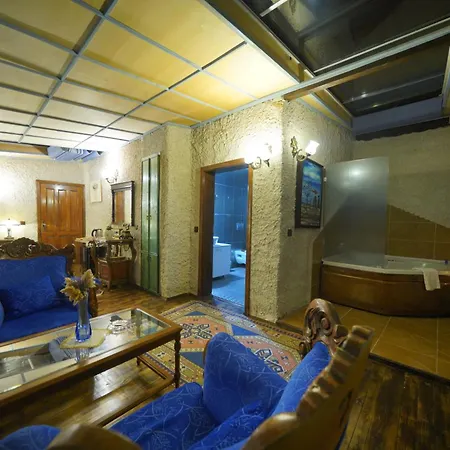 Karlik Evi - Special Category